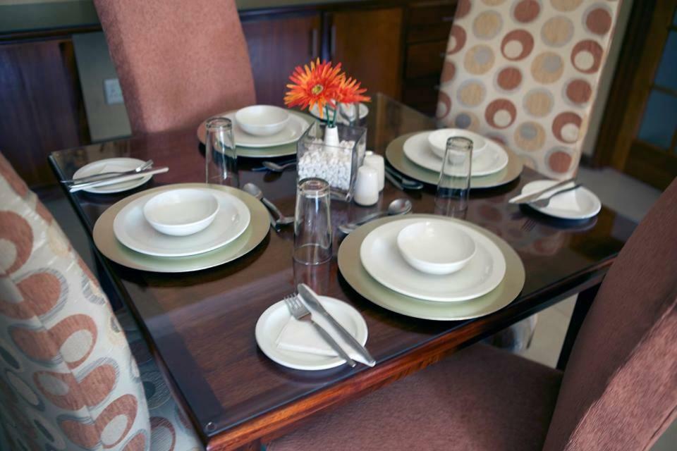African Crest Guest House เฟเรนนิงิง ภายนอก รูปภาพ