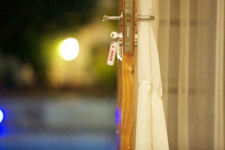 African Crest Guest House เฟเรนนิงิง ภายนอก รูปภาพ